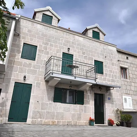 Ela, With Heated Pool Villa *