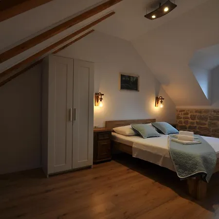 Villa Ela, With Heated Pool *